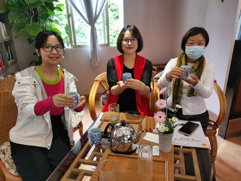 茶韻飄香 文化交融——個(gè)舊市總工會(huì)成功舉辦2022年茶文化推廣體驗(yàn)培訓(xùn)班暨文化藝術(shù)交流活動(dòng)